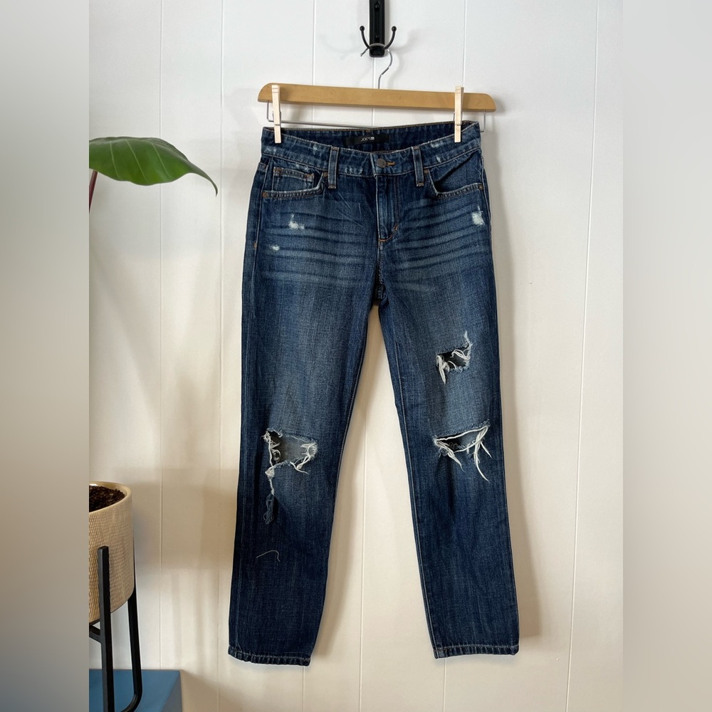 Joes jeans size 24 distressed style boyfriend